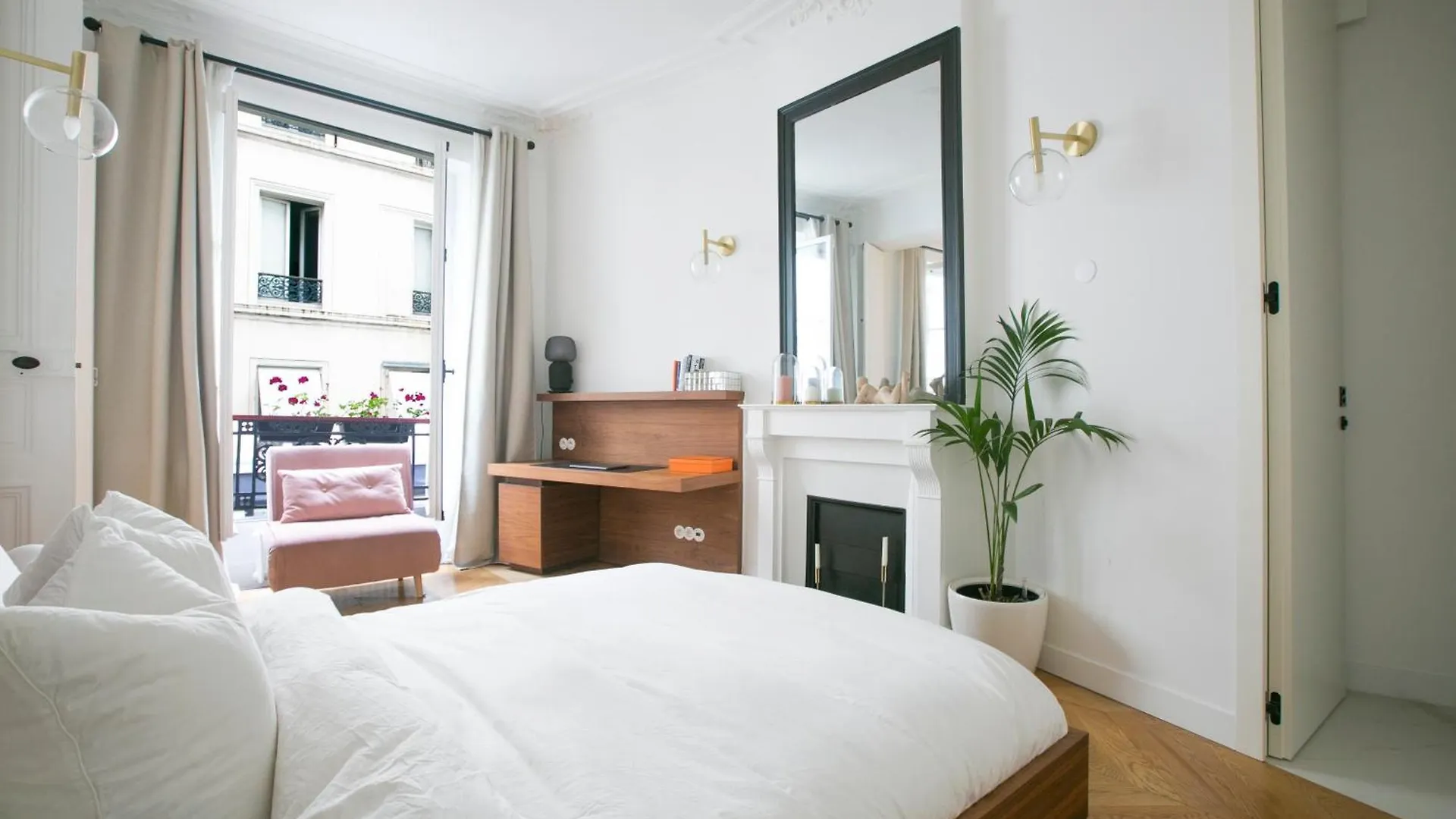 Apartment Classy 2 Bedroom - G03 Paris